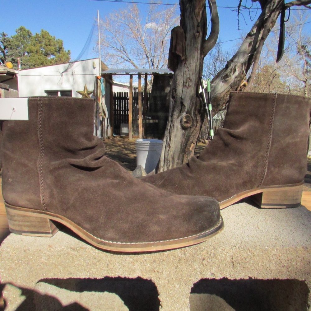 Seychelles Challenge II Chocolate Suede Ankle Booties
